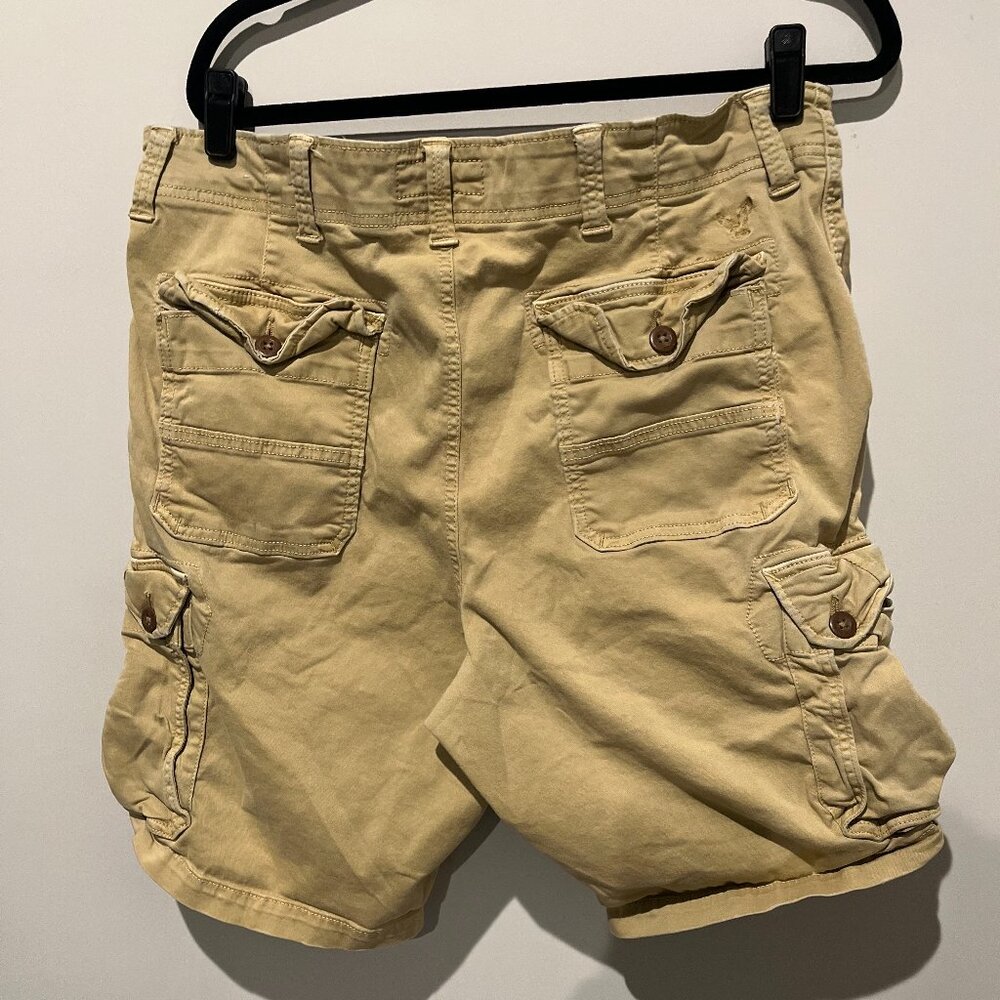 American Eagle Men’s Shorts, Size 38, Smoke-Free Home - Picture 4 of 4